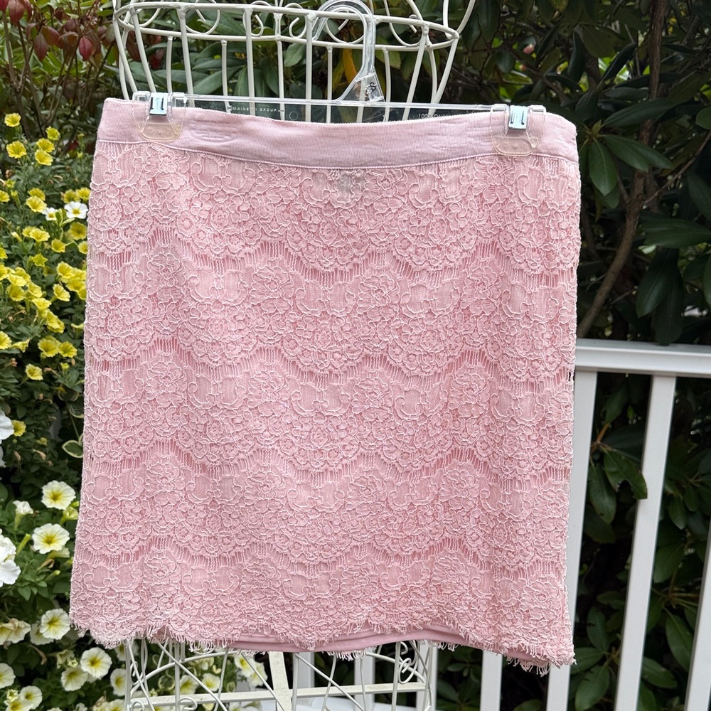 Forever 21 Blush Lace Pencil Skirt